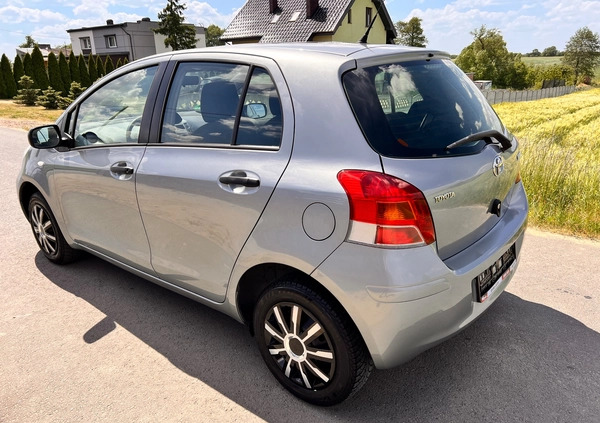 Toyota Yaris cena 14900 przebieg: 169000, rok produkcji 2009 z Jarocin małe 67